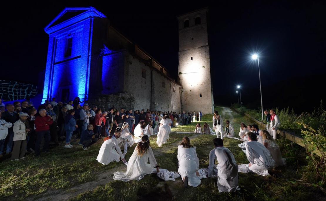 Funziona il “teatro altrove”: “Una scommessa vinta”.