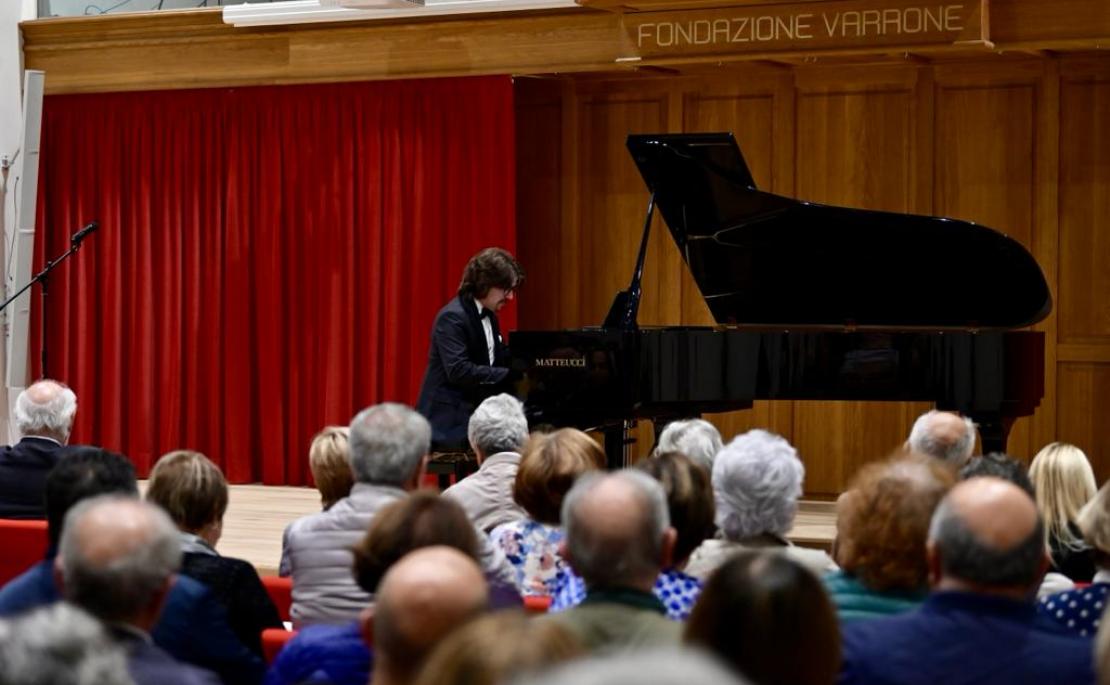 Emanuele Stracchi in concerto a San Giorgio