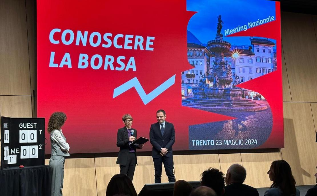 Un'immagine della cerimonia di premiazione a Trento