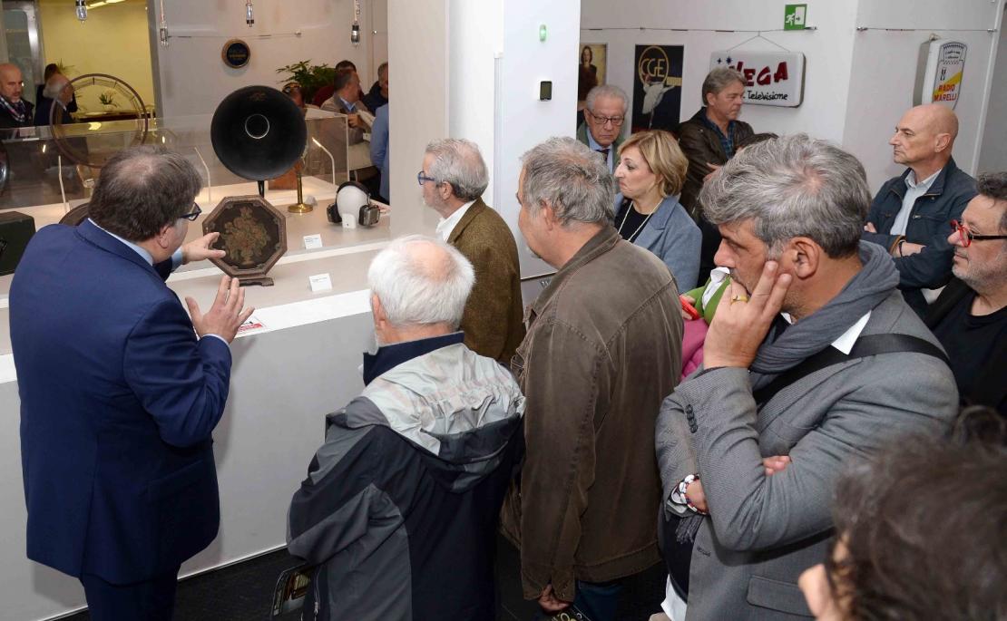 La visita alla mostra guidata da Stefano Pozzovivo che ha preceduto il convegno